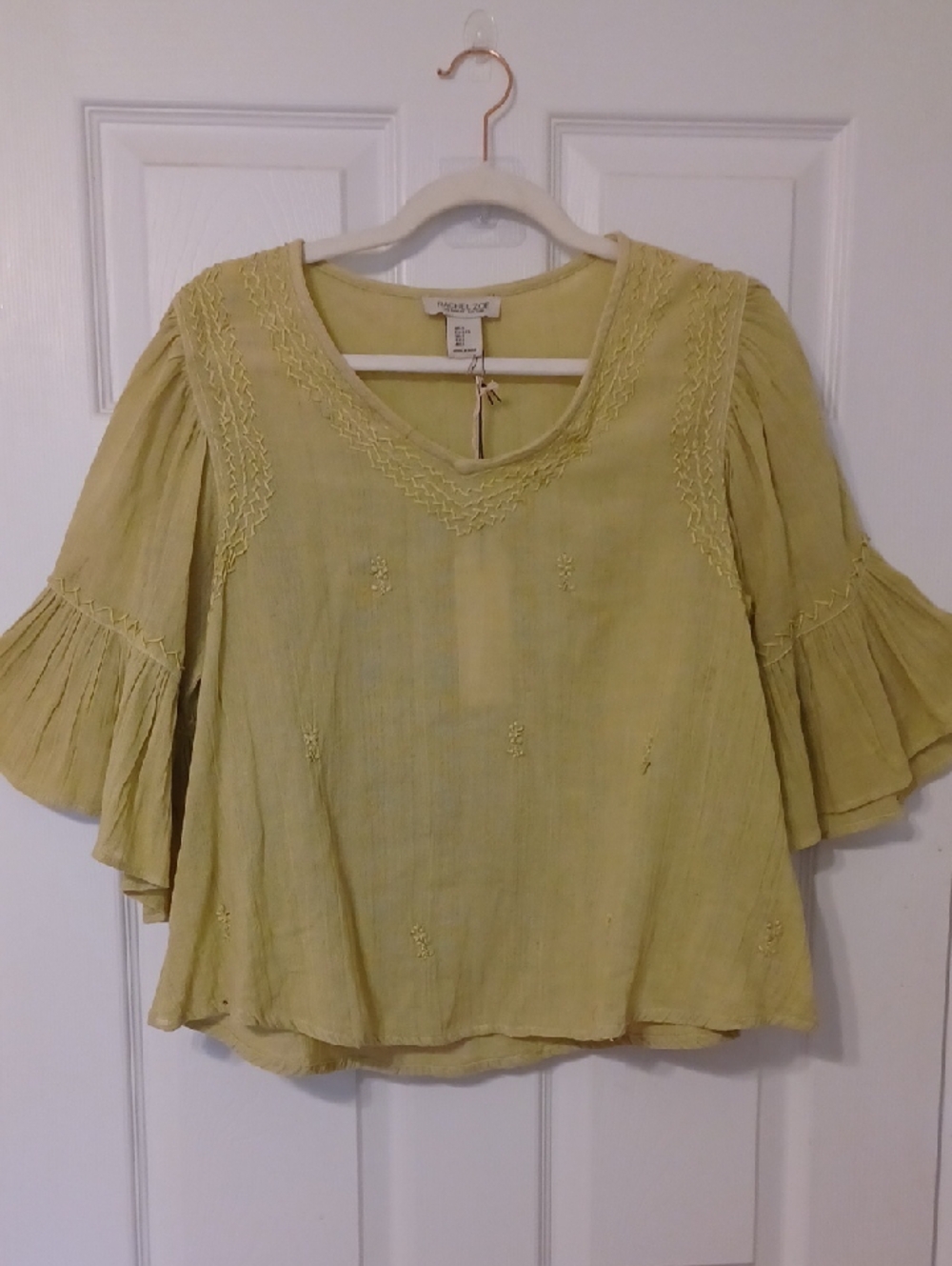 Rachel Zoe Sz L, (Fits Like A M), Chartruse Embroidered Ruffle Sleeve Blouse